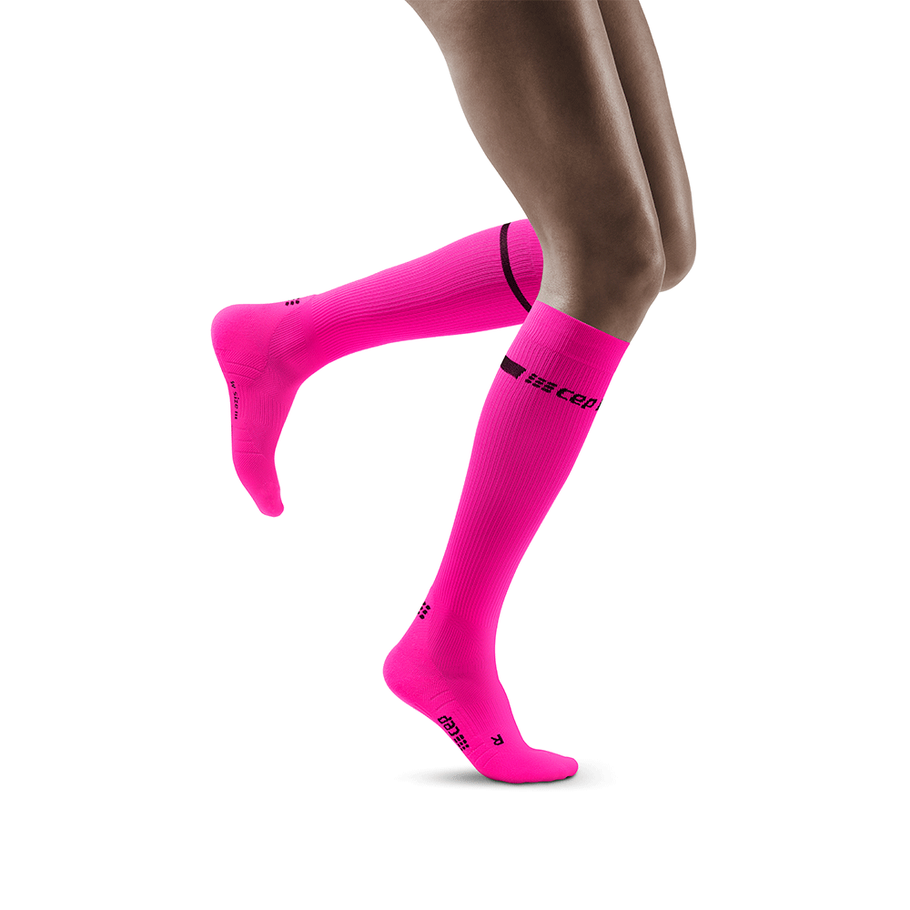 CEP W Neon Knee Socks : Neon Pink